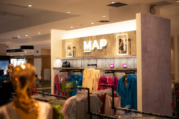 Découvrez les stands sur-mesure à Marseille avec Decore Studio