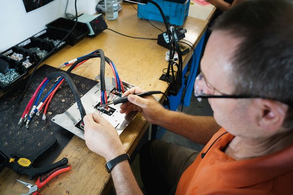 Comment mettre en place un atelier de réparation d'appareils électroménagers dans votre communauté?